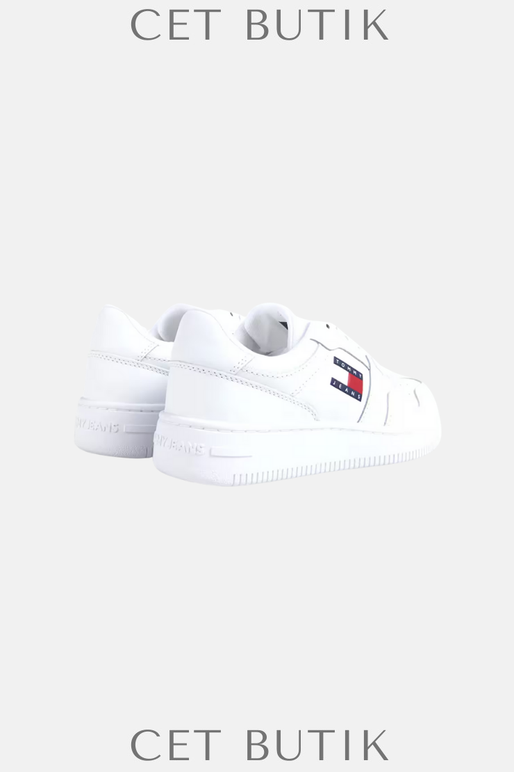 Tommy Hilfiger EN0EN02933 Beyaz Kadın Sneaker – Şık & Rahat Günlük Ayakkabı
