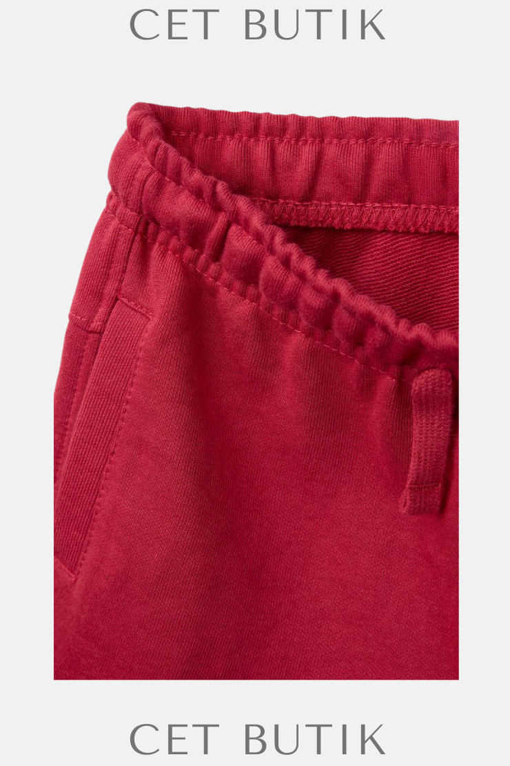 Zara Kids Erkek Çocuk Kabartma Yazı Baskılı Düz Kesim Şort