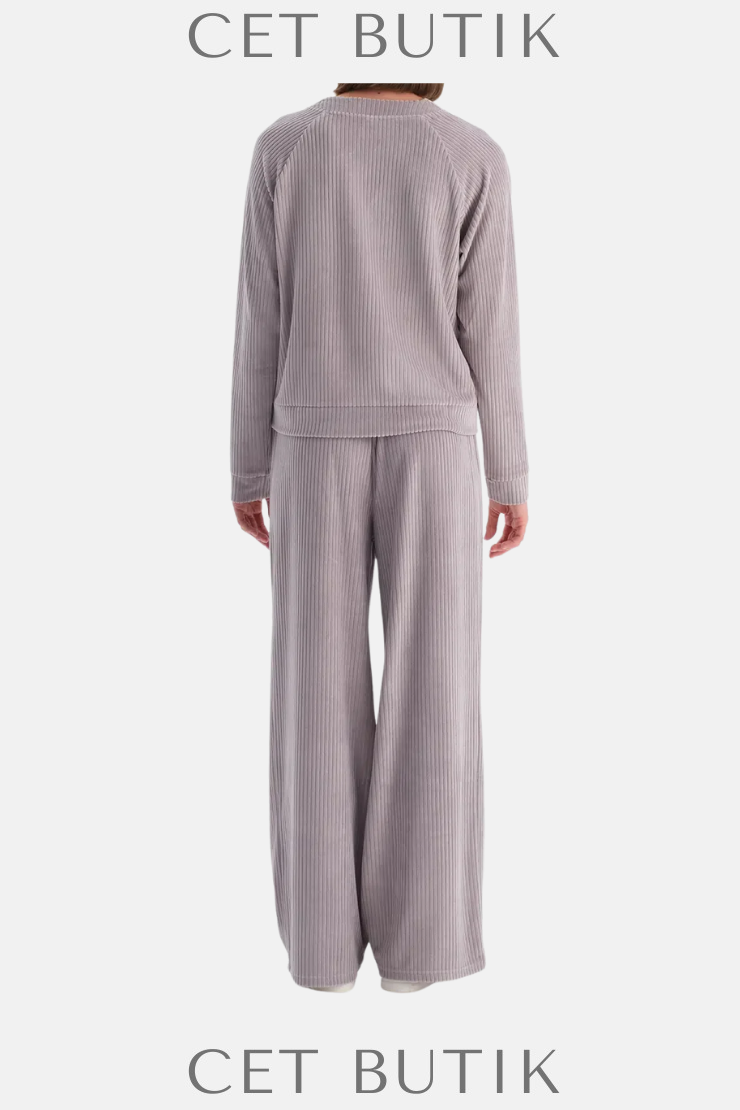Dagi V Yaka Uzun Kollu Kadife Sweatshirt