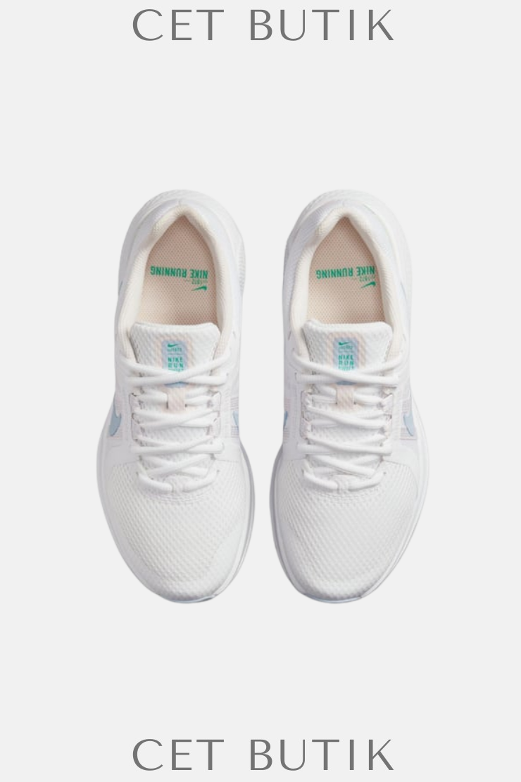 Nike Run Swift 2 Kadın Beyaz Koşu / Spor Ayakkabı